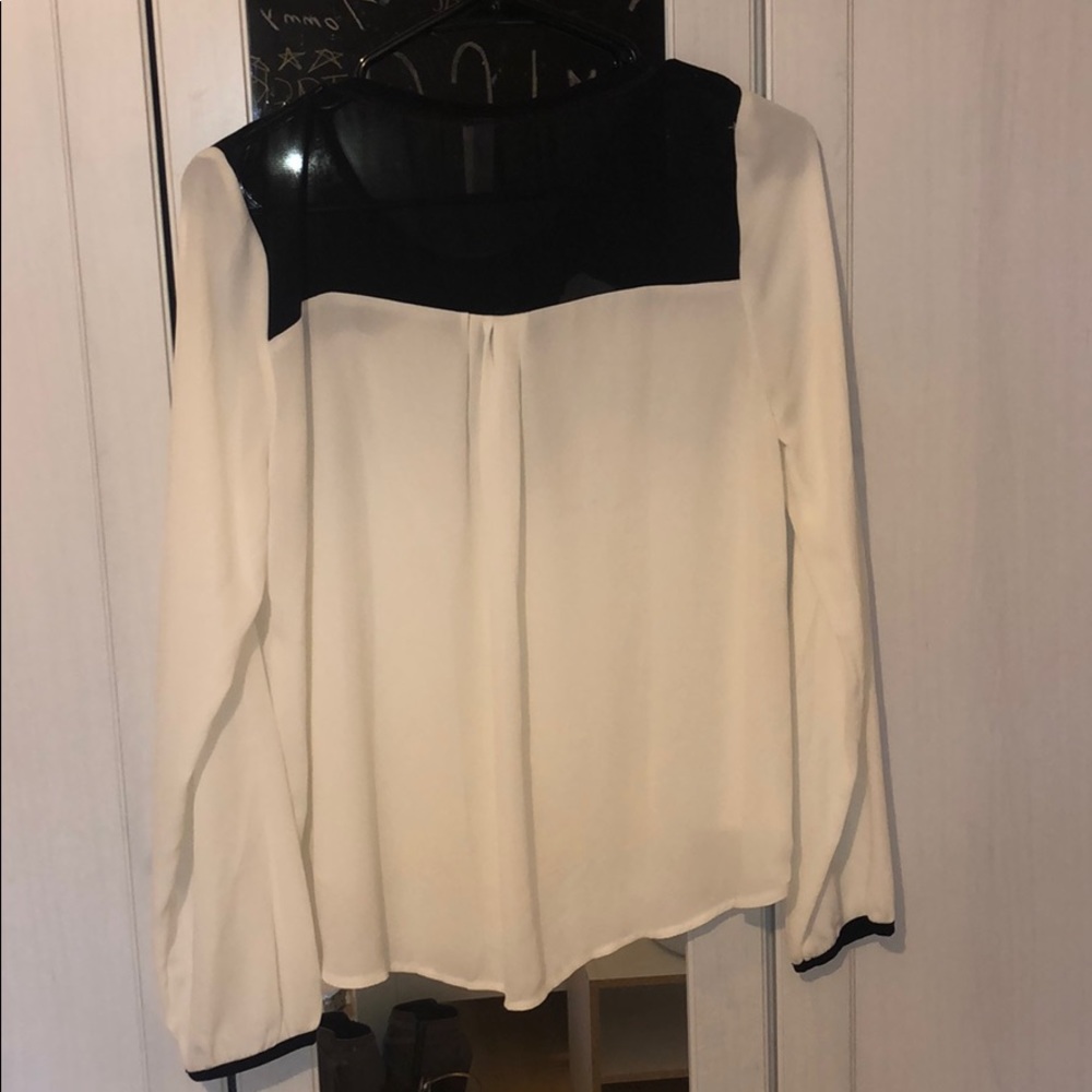 Lace blouse - Picture 5 of 5